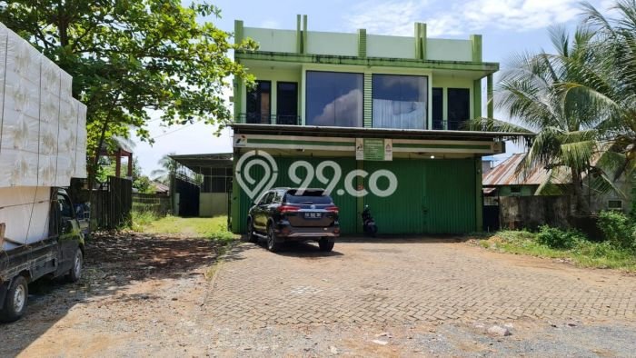 Lokasi Strategis! Dijual Ruko Bisnis di Pontianak Kota, Pontianak Kondisi Bagus Lokasi Strategis! Dijual Ruko Bisnis di Pontianak Kota, Pontianak Kondisi Bagus