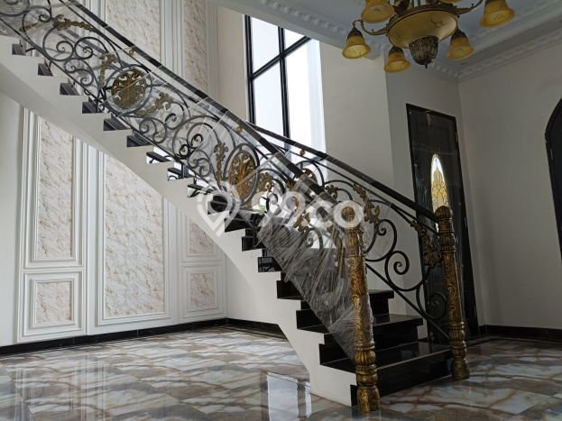 Hunian Elit LB 500m2 Siap Pakai Desain Elegan di Mampang, Jakarta Selatan Hunian Elit LB 500m2 Siap Pakai Desain Elegan di Mampang, Jakarta Selatan