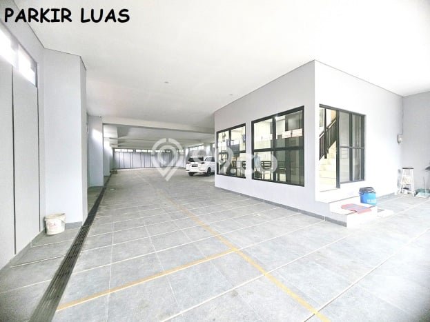 Dijual Rumah Kost di Plombokan, Semarang, 32 KT, 33 KM, Bangunan 1200m2 Dijual Rumah Kost di Plombokan, Semarang, 32 KT, 33 KM, Bangunan 1200m2