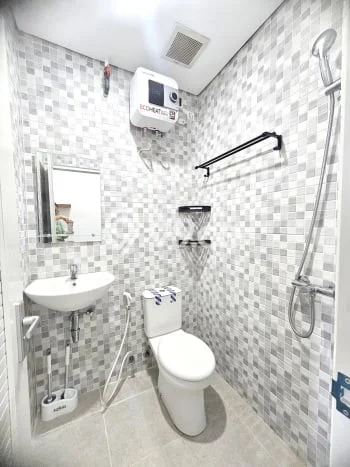 Dijual Rumah Kost di Plombokan, Semarang, 32 KT, 33 KM, Bangunan 1200m2 Dijual Rumah Kost di Plombokan, Semarang, 32 KT, 33 KM, Bangunan 1200m2