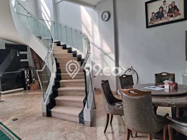 Dijual Rumah Luas Megah Dengan View Cantik di Citra Garden, Jakarta Barat Dijual Rumah Luas Megah Dengan View Cantik di Citra Garden, Jakarta Barat