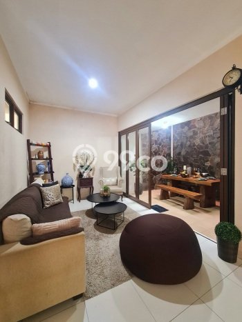 Rumah Mewah LB 185m2 Siap Huni Desain Elegan di Bintaro, Tangerang Selatan Rumah Mewah LB 185m2 Siap Huni Desain Elegan di Bintaro, Tangerang Selatan