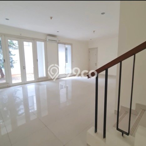 Ready to Use! Luxury House LT 350m2 Desain Modern di Alam Sutera Ready to Use! Luxury House LT 350m2 Desain Modern di Alam Sutera