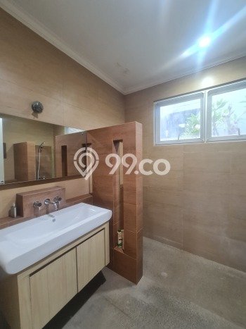Rumah Elit Modern Siap Huni di Alam Sutera Tangerang Rumah Elit Modern Siap Huni di Alam Sutera Tangerang