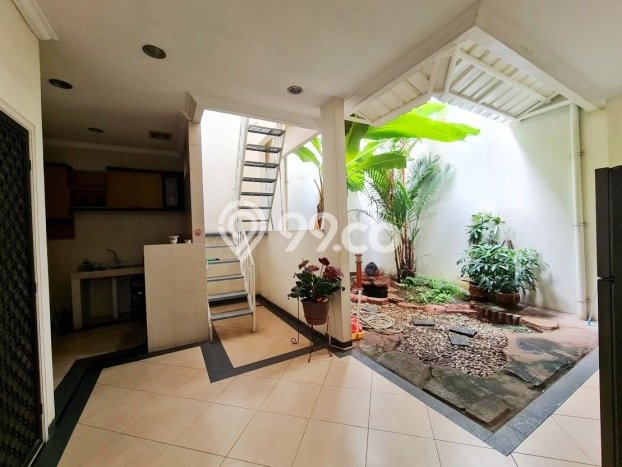 Rumah Elit Modern Tanpa Renovasi di harapan indah Bekasi Rumah Elit Modern Tanpa Renovasi di harapan indah Bekasi