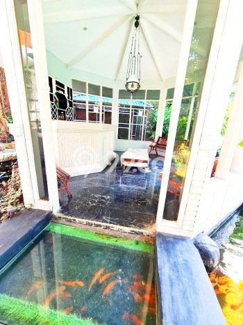 Rumah Luxury Modern Siap Huni di Cibubur Jakarta Timur Rumah Luxury Modern Siap Huni di Cibubur Jakarta Timur