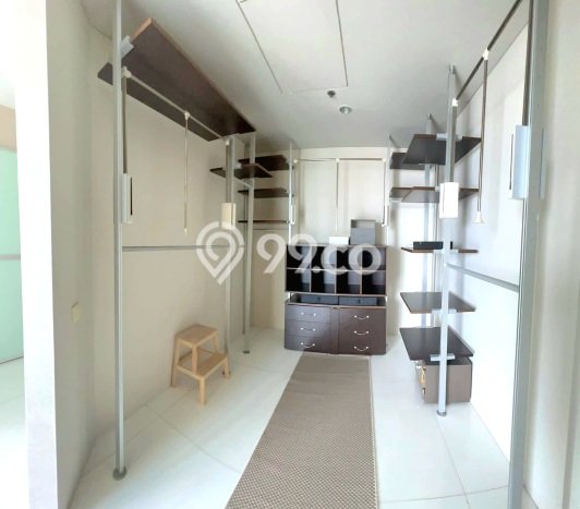 Apartemen Disewakan 4 Kamar Hemat Siap Huni di Jakarta Selatan, Luas 400m2 Apartemen Disewakan 4 Kamar Hemat Siap Huni di Jakarta Selatan, Luas 400m2
