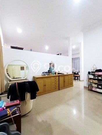 Rumah Elit LB 320m2 Siap Huni Desain Elegan di Bandung Utara, Bandung Rumah Elit LB 320m2 Siap Huni Desain Elegan di Bandung Utara, Bandung
