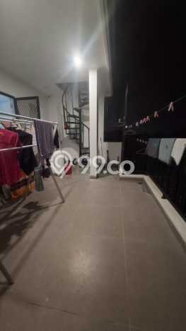 Jual Rumah Mewah Megah Dengan View Eksklusif di Gading Serpong, Tangerang Jual Rumah Mewah Megah Dengan View Eksklusif di Gading Serpong, Tangerang