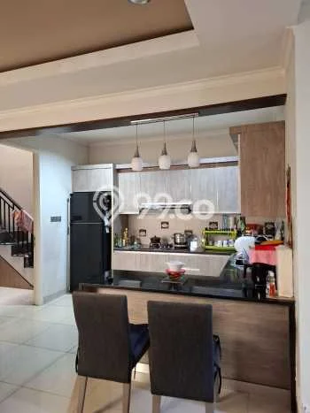 Dijual Rumah Mewah Megah Dengan View Eksklusif di Gading Serpong, Tangerang Dijual Rumah Mewah Megah Dengan View Eksklusif di Gading Serpong, Tangerang