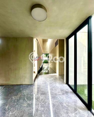 Jual Rumah Luas Elegan Dengan View Eksklusif di Ampera, Jakarta Selatan Jual Rumah Luas Elegan Dengan View Eksklusif di Ampera, Jakarta Selatan