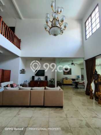 Ready to Use! Premium House LT 660m2 Desain Elegan di Pondok Labu Ready to Use! Premium House LT 660m2 Desain Elegan di Pondok Labu