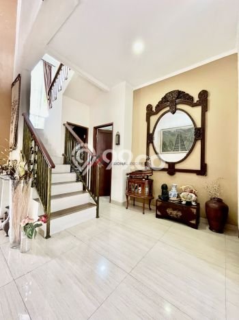 For Sale! Premium House LT 175m2 Desain Elegan di Ampera For Sale! Premium House LT 175m2 Desain Elegan di Ampera