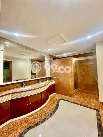 Hunian Mewah LB 332m2 Siap Huni Desain Elegan di Kuningan, Jakarta Selatan Hunian Mewah LB 332m2 Siap Huni Desain Elegan di Kuningan, Jakarta Selatan