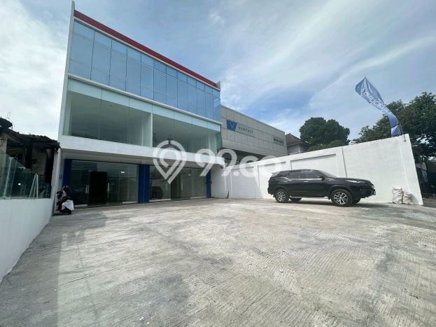 Ruko Dijual di Prime Area Tangerang Luas 450m2 Ruko Dijual di Prime Area Tangerang Luas 450m2