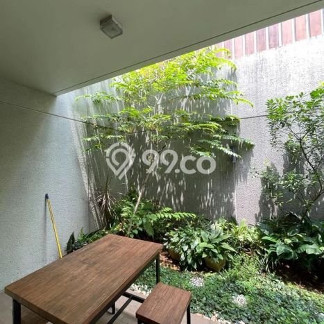 Rumah Luxury Modern Tanpa Renovasi di Lebak Bulus Jakarta Selatan Rumah Luxury Modern Tanpa Renovasi di Lebak Bulus Jakarta Selatan