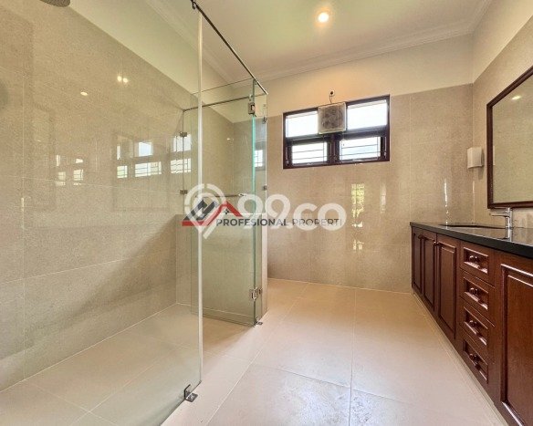 Jual Rumah Luas Megah Dengan View Cantik di Pejaten, Jakarta Selatan Jual Rumah Luas Megah Dengan View Cantik di Pejaten, Jakarta Selatan
