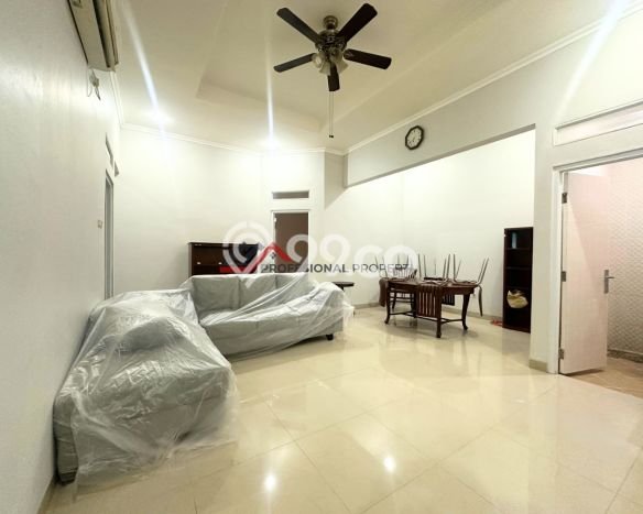 Disewakan! Rumah 4 Kamar Tidur &
2 Kamar Mandi di Lebak Bulus, Jakarta Selatan Disewakan! Rumah 4 Kamar Tidur &
2 Kamar Mandi di Lebak Bulus, Jakarta Selatan