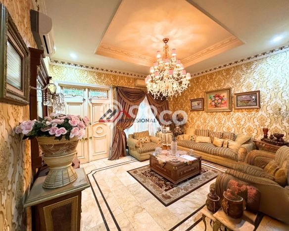 Ready to Use! Luxury House LT 280m2 Desain Elegan di Pejaten Ready to Use! Luxury House LT 280m2 Desain Elegan di Pejaten