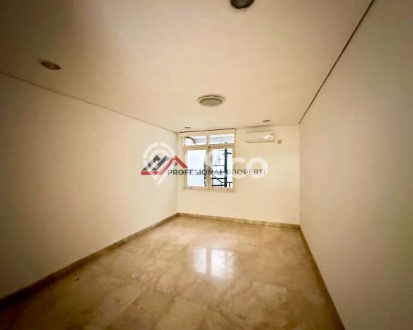 Siap Huni Hunian Elit 4 Kamar di Kebayoran Baru Dekat ke Mana Saja Siap Huni Hunian Elit 4 Kamar di Kebayoran Baru Dekat ke Mana Saja