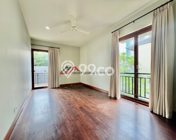 For Sale! Luxury House LT 593m2 Desain Elegan di Kemang For Sale! Luxury House LT 593m2 Desain Elegan di Kemang