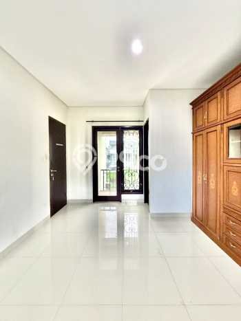 Rumah Kontrakan Jakarta Selatan LT 279m2 LB 220m2 Kawasan Fatmawati Rumah Kontrakan Jakarta Selatan LT 279m2 LB 220m2 Kawasan Fatmawati