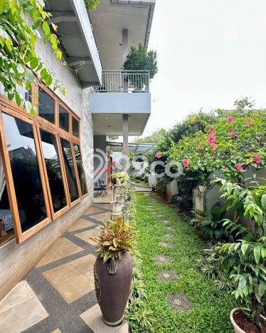 Dijual Rumah Elit Exclusive di Mampang Prapatan, Jakarta Selatan Dijual Rumah Elit Exclusive di Mampang Prapatan, Jakarta Selatan
