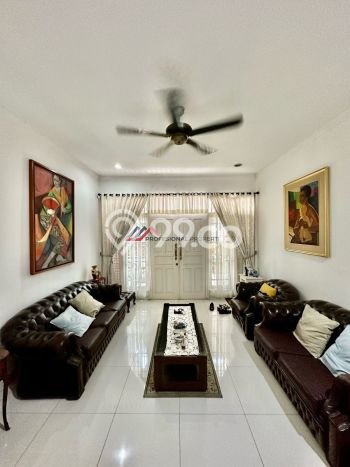 Rumah Elit Modern Tanpa Renovasi di Pejaten Jakarta Selatan Rumah Elit Modern Tanpa Renovasi di Pejaten Jakarta Selatan