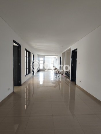 HUNIAN PREMIUM! Rumah di Tanjung Barat, 7 KT, Kawasan Prospektif, LT 300m² Bangunan 400m² HUNIAN PREMIUM! Rumah di Tanjung Barat, 7 KT, Kawasan Prospektif, LT 300m² Bangunan 400m²