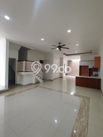 Jarang Ada! Rumah Sewa 4 Kamar Bagus Siap Huni Lebak Bulus Jarang Ada! Rumah Sewa 4 Kamar Bagus Siap Huni Lebak Bulus