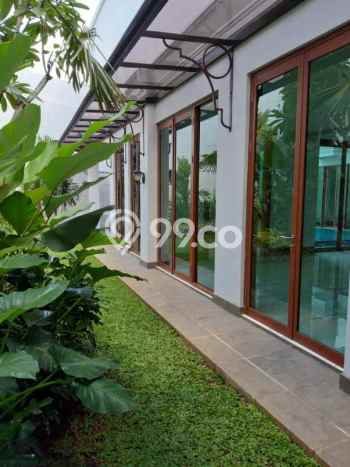 Ready to Use! Premium House LT 500m2 Desain Modern di Menteng Dalam Ready to Use! Premium House LT 500m2 Desain Modern di Menteng Dalam