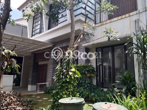 Rumah Luxury Modern Tanpa Renovasi di Bintaro Tangerang Selatan Rumah Luxury Modern Tanpa Renovasi di Bintaro Tangerang Selatan