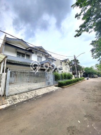 Jual Rumah Mewah Megah Dengan View Cantik di Bintaro, Tangerang Selatan Jual Rumah Mewah Megah Dengan View Cantik di Bintaro, Tangerang Selatan