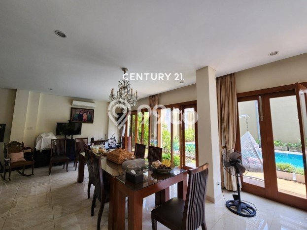 Rumah Luxury Modern Tanpa Renovasi di BSD City Tangerang Rumah Luxury Modern Tanpa Renovasi di BSD City Tangerang