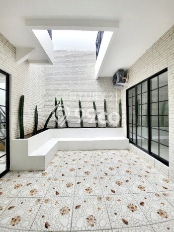 Rumah Elit Modern Siap Huni di Bintaro Tangerang Selatan Rumah Elit Modern Siap Huni di Bintaro Tangerang Selatan