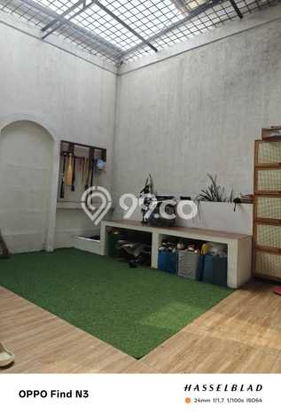 Ready to Use! Premium House LT 200m2 Desain Elegan di Bintaro Ready to Use! Premium House LT 200m2 Desain Elegan di Bintaro