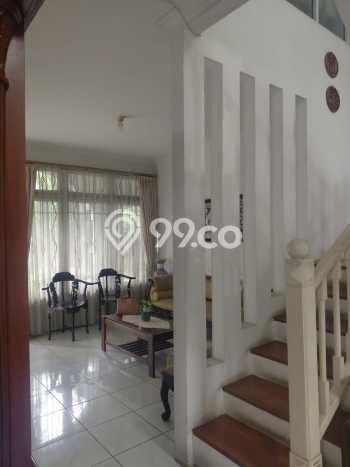Rumah Mewah LB 184m2 Siap Pakai Desain Elegan di Sektor 9-Bintaro, Tangerang Selatan Rumah Mewah LB 184m2 Siap Pakai Desain Elegan di Sektor 9-Bintaro, Tangerang Selatan