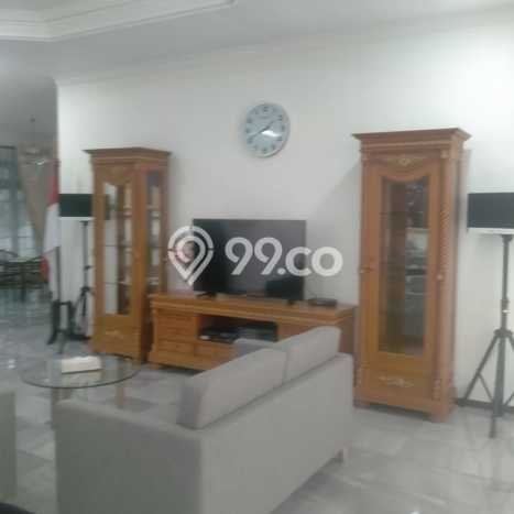 Ready to Use! Premium House LT 625m2 Desain Elegan di Cipete Ready to Use! Premium House LT 625m2 Desain Elegan di Cipete