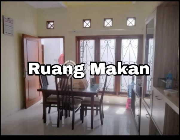 Rumah Mewah LB 240m2 Siap Huni Desain Elegan di Bintaro, Tangerang Selatan Rumah Mewah LB 240m2 Siap Huni Desain Elegan di Bintaro, Tangerang Selatan