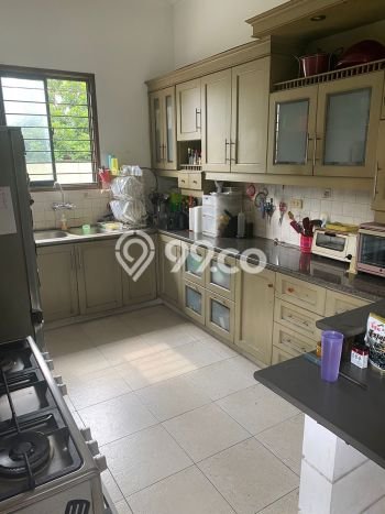 Siap Huni Hunian Elit 5 Kamar di Cilandak Dekat ke Mana Pun Siap Huni Hunian Elit 5 Kamar di Cilandak Dekat ke Mana Pun