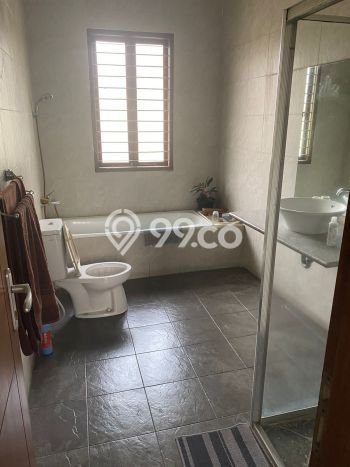 Siap Huni Hunian Elit 5 Kamar di Cilandak Dekat ke Mana Pun Siap Huni Hunian Elit 5 Kamar di Cilandak Dekat ke Mana Pun