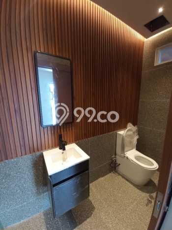 Rumah 3 KT 4 KM LT 120m², LB 280m² di Sektor 9-Bintaro, Tangerang Selatan Rumah 3 KT 4 KM LT 120m², LB 280m² di Sektor 9-Bintaro, Tangerang Selatan