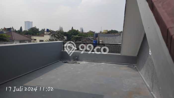Dijual Rumah Luas Elegan Dengan View Eksklusif di Bintaro, Jakarta Selatan Dijual Rumah Luas Elegan Dengan View Eksklusif di Bintaro, Jakarta Selatan
