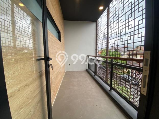 Hunian Mewah LB 390m2 Siap Pakai Desain Elegan di Sektor 9-Bintaro, Tangerang Selatan Hunian Mewah LB 390m2 Siap Pakai Desain Elegan di Sektor 9-Bintaro, Tangerang Selatan