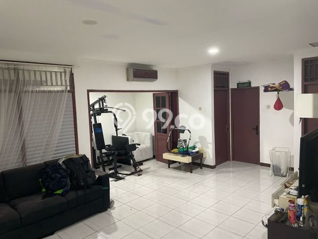 Rumah Luas Asri 3 KT Siap Huni di Bintaro Tangerang Selatan Rumah Luas Asri 3 KT Siap Huni di Bintaro Tangerang Selatan