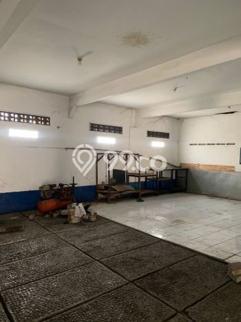 Ruko untuk Disewa di Pusat Tangerang Luas Bangunan 340m2 Ruko untuk Disewa di Pusat Tangerang Luas Bangunan 340m2