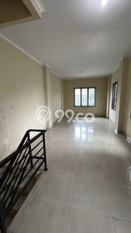 Ruko Komersial Disewakan di Karawaci Tangerang Luas 168m2 Ruko Komersial Disewakan di Karawaci Tangerang Luas 168m2