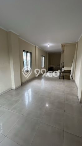 Ruko Komersial Disewakan di Karawaci Tangerang Luas 168m2 Ruko Komersial Disewakan di Karawaci Tangerang Luas 168m2