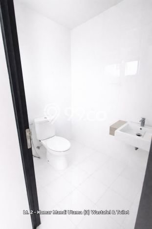 Ready to Use! Luxury House LT 161m2 Desain Modern di Semanan Ready to Use! Luxury House LT 161m2 Desain Modern di Semanan