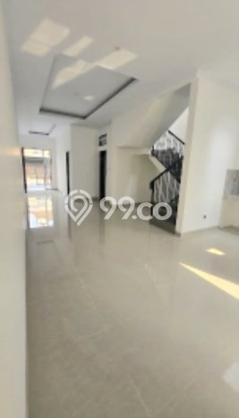 Rumah Luas Asri 3 KT Siap Huni di Meruya Jakarta Barat Rumah Luas Asri 3 KT Siap Huni di Meruya Jakarta Barat